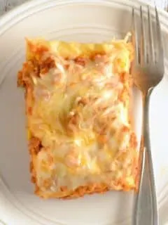 https://gluesticksgumdrops.com/wp-content/uploads/2015/03/cowboy-lasagna-made-with-Manwich-240x320.jpg.webp?x77384