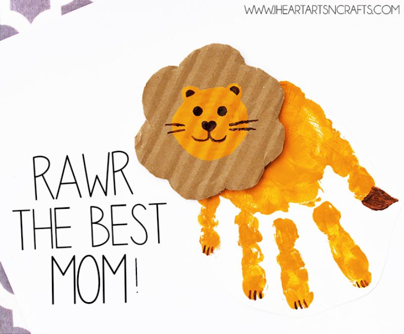 handprint lion craft for mom