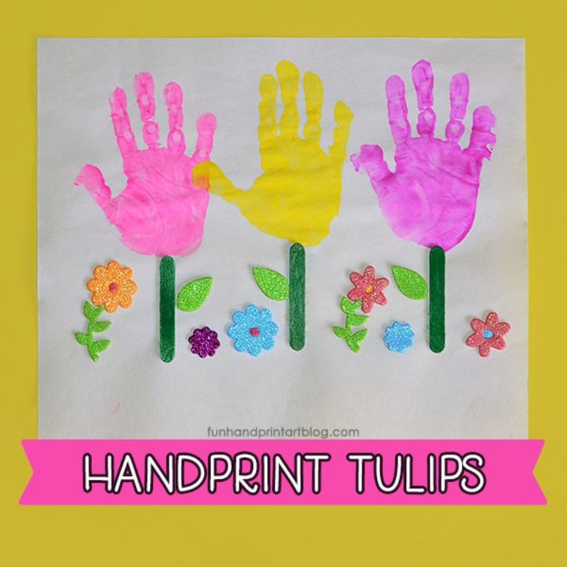 painted handprint tulip craft