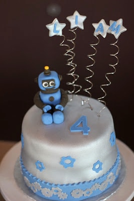 small robot cake