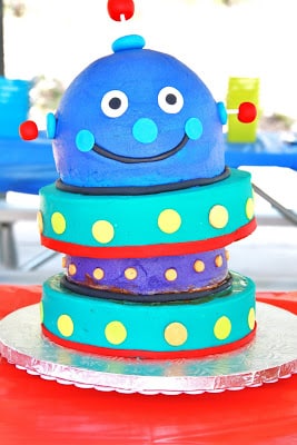 wacky happy robot cake