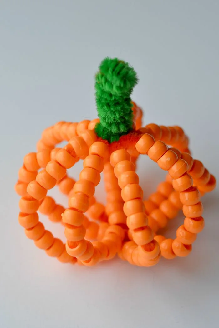 Pony Bead Pumpkins - Halloween Kid Craft - Cutesy Crafts