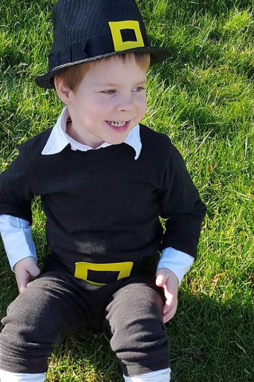 Easy DIY Pilgrim Costume - Glue Sticks and Gumdrops