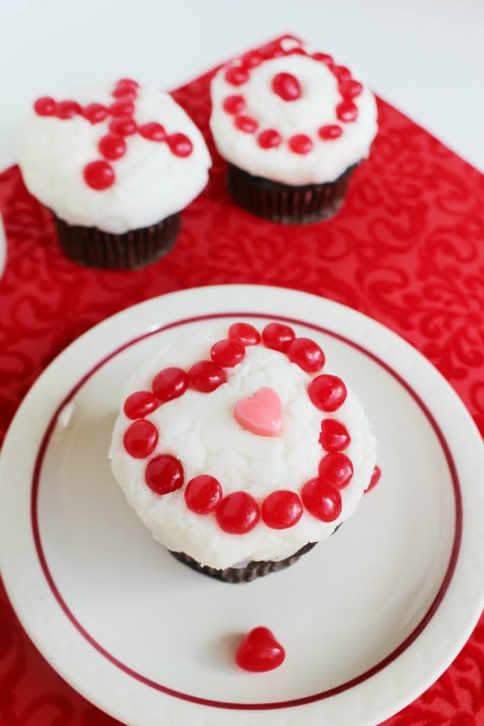 XO Valentine Cupcakes 1