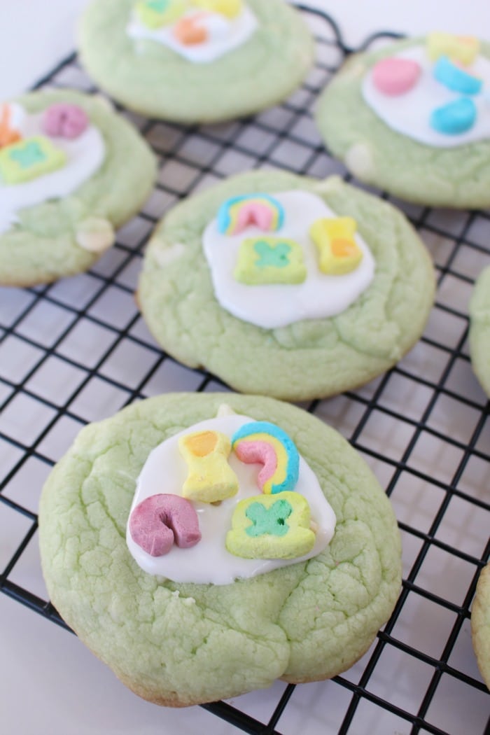 Lucky Charms Cookies - a kid-friendly St. Patrick's Day recipe!
