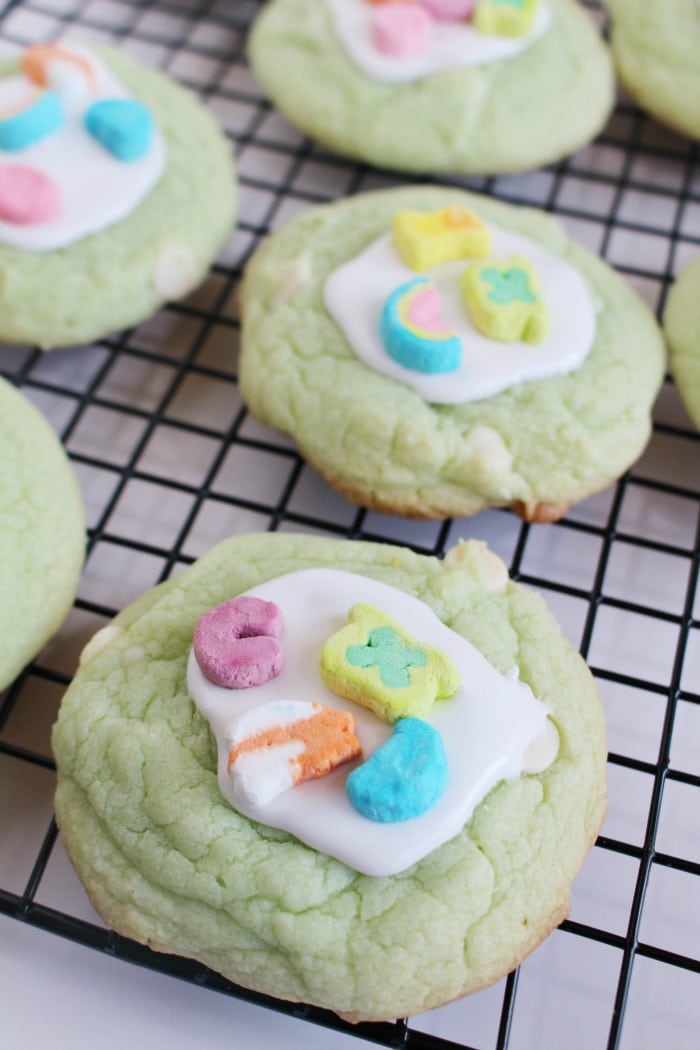 Delicious Lucky Charms Cookies to Bake for St. Patrick's Day
