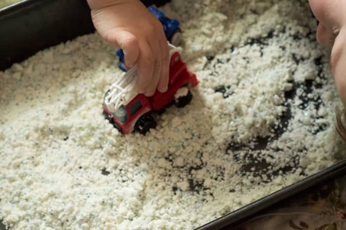 sensory snow dough made with cornstarch