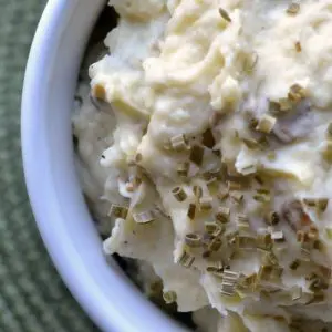butter and sour cream mashed potatoes vertical 1
