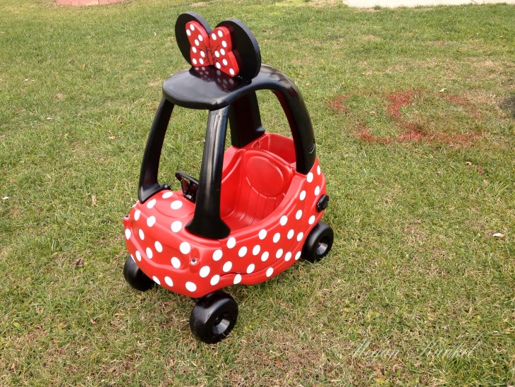 minnie mouse cozy coupe car