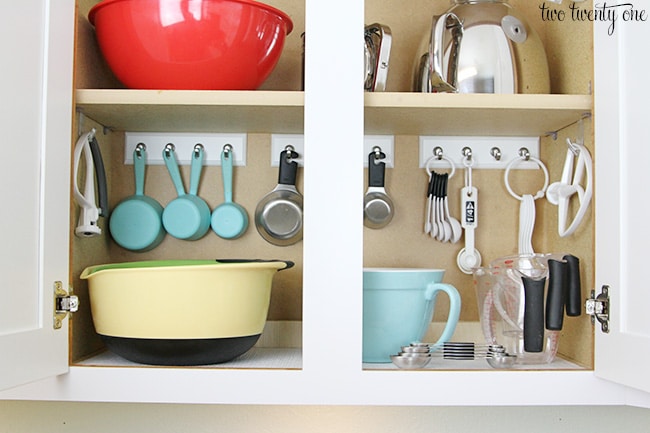 kitchen cabinet organization 1