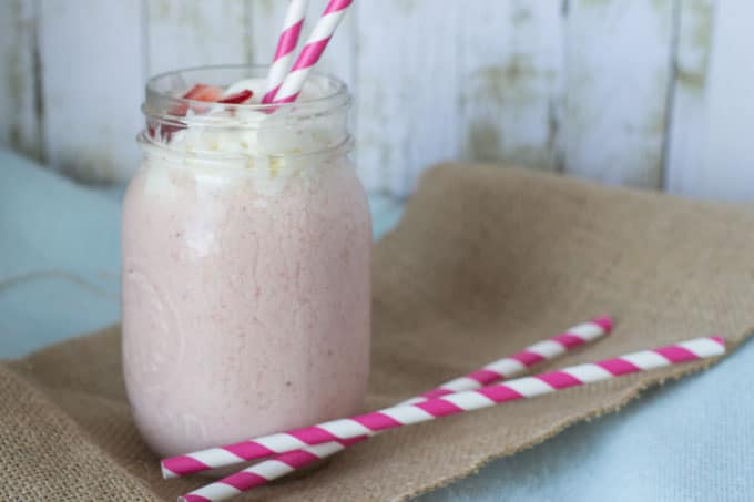 Kid-Friendly Strawberry Banana Smoothie