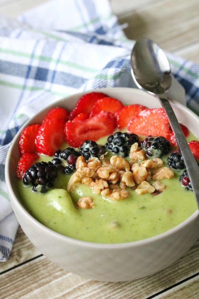 Banana Peach Smoothie Bowl