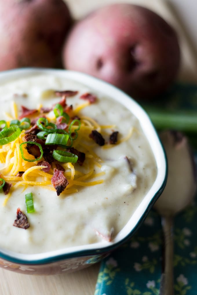 Hot and Filling Baked Potato Soup Recipe