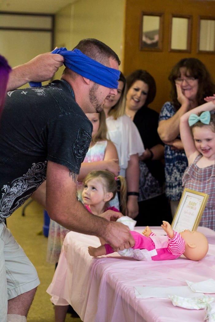 baby shower diaper changing game