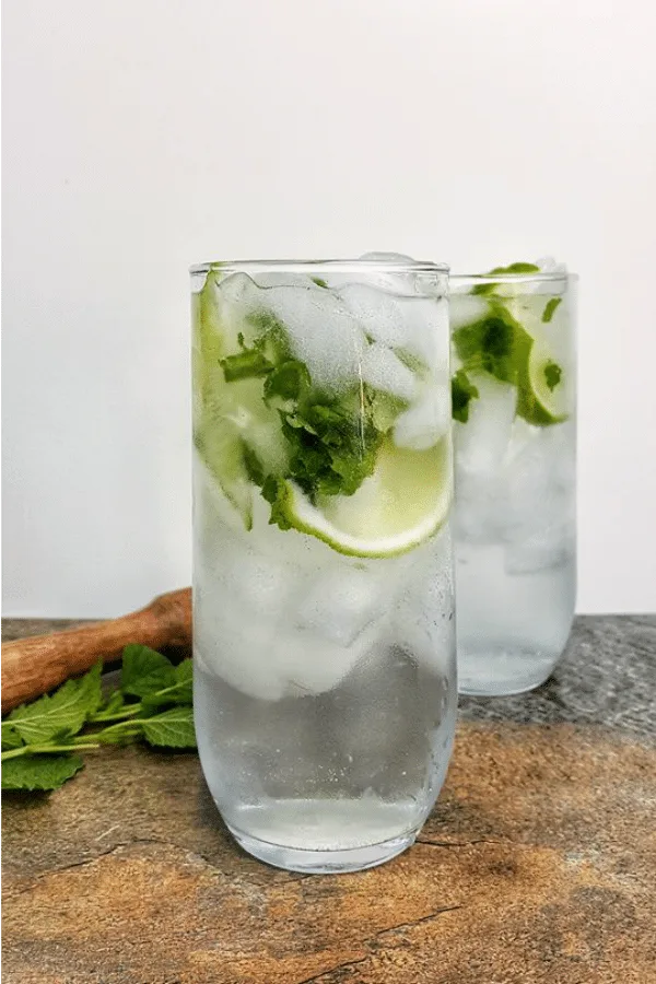 Low Carb Mojito Recipe - Keto Friendly Drink Idea