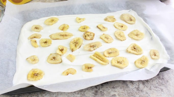candy bark with banana chips