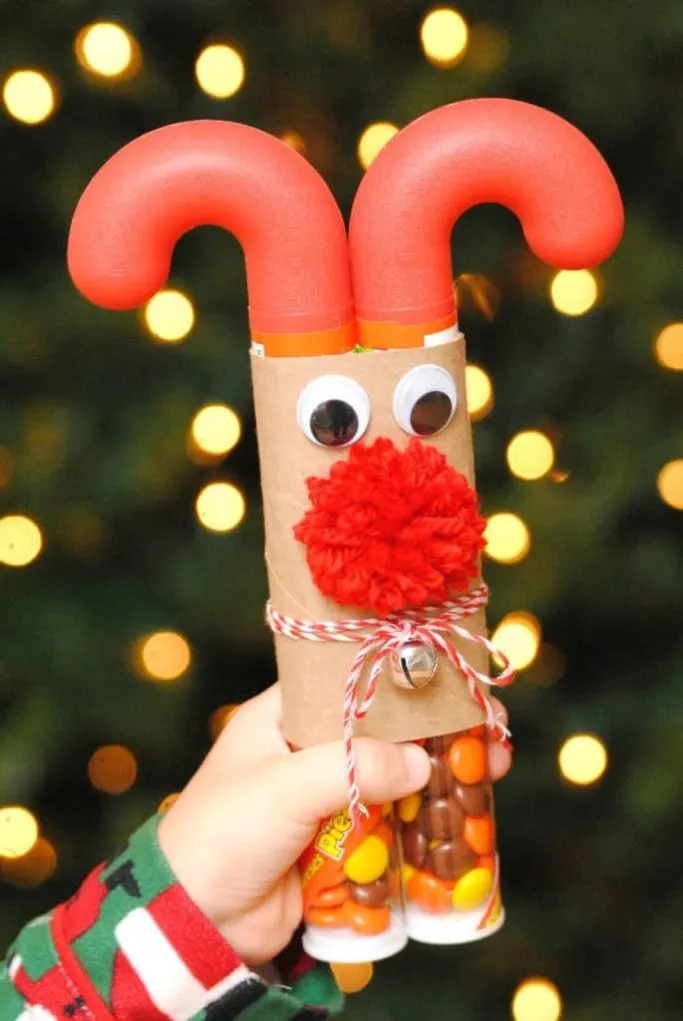 Fun DIY! 14 Christmas Reindeer Crafts For Kids & Adults - The