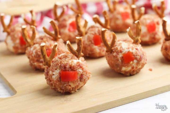 reindeer cheese ball