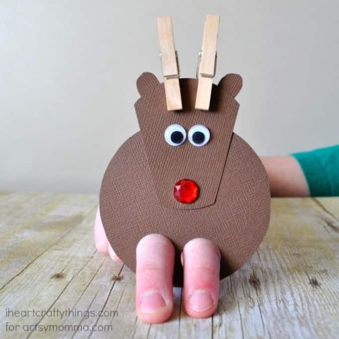 reindeer finger puppet