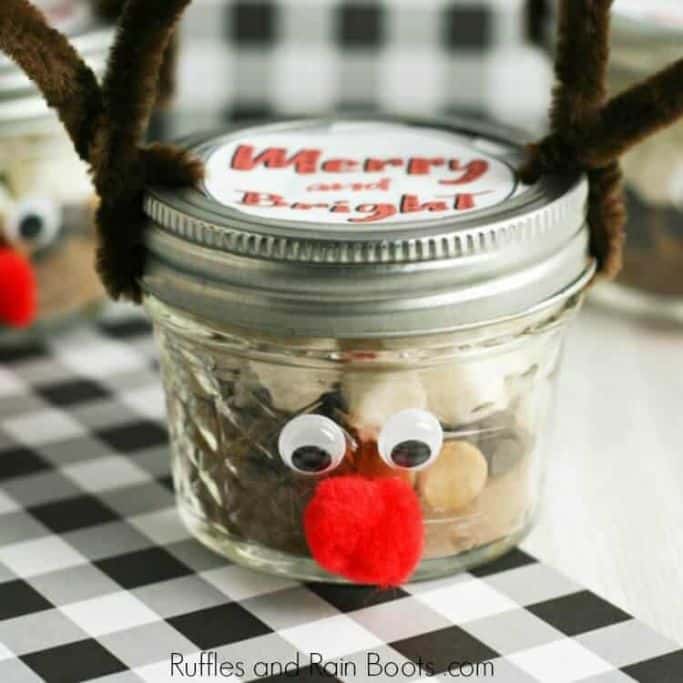 reindeer hot chocolate mix mason jars