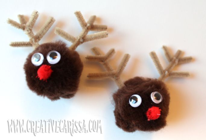 reindeer pom pom magnet