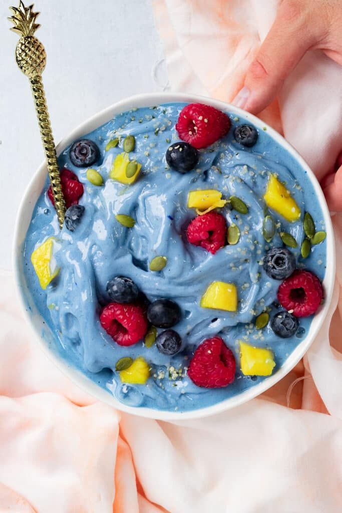 blue smoothie bowl