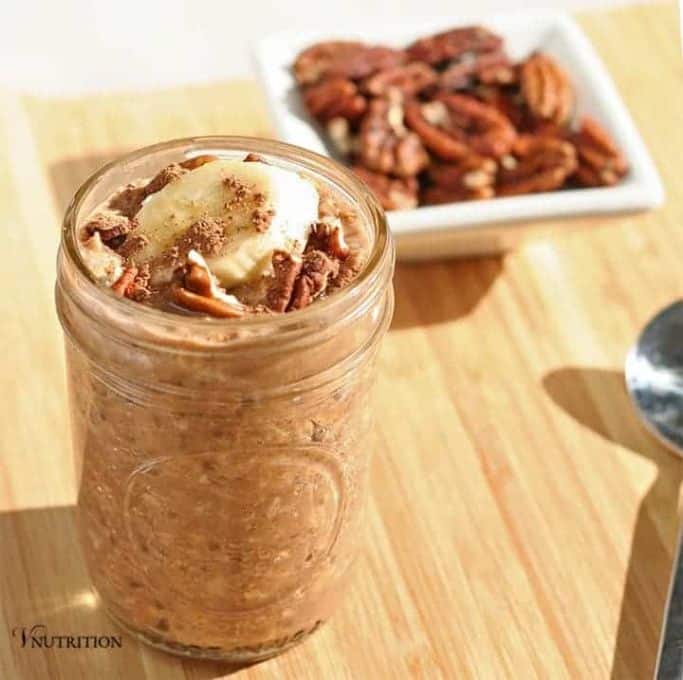 mason jar with peanut butter chocolate overnight oats