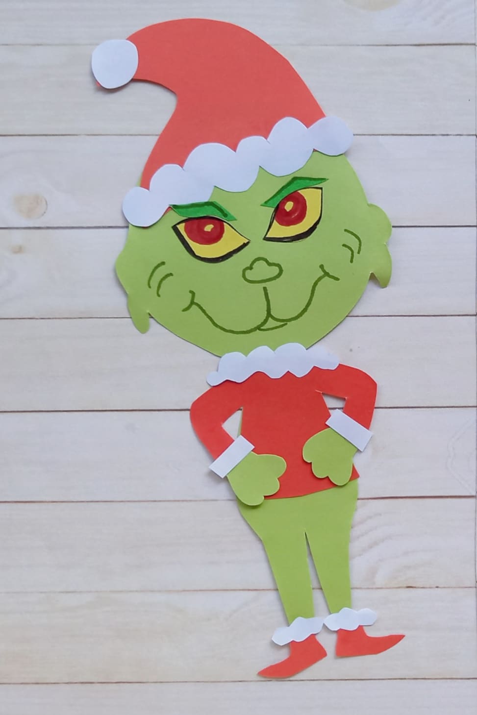 Easy Grinch Paper Craft for Christmas - Glue Sticks and Gumdrops