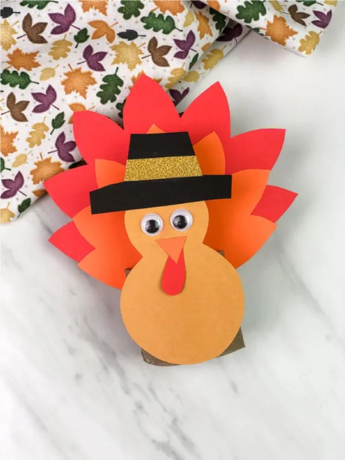 toilet roll turkey by Simple Everyday Mom