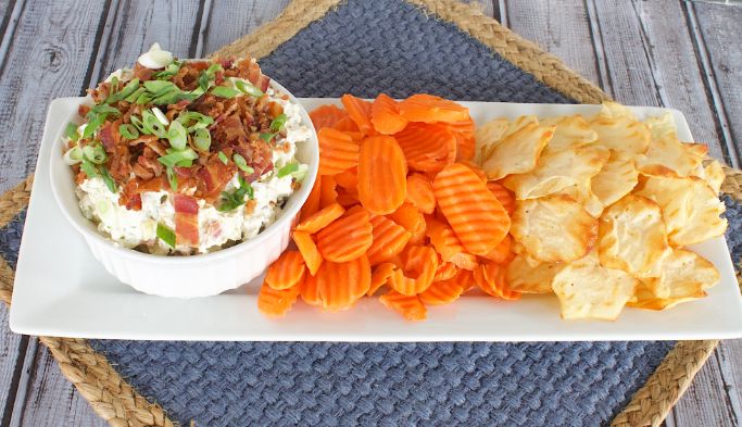 picture of the bacon dill pickle dip with carrots and chips