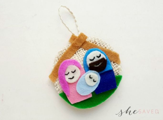nativity ornament made out of felt and burlap