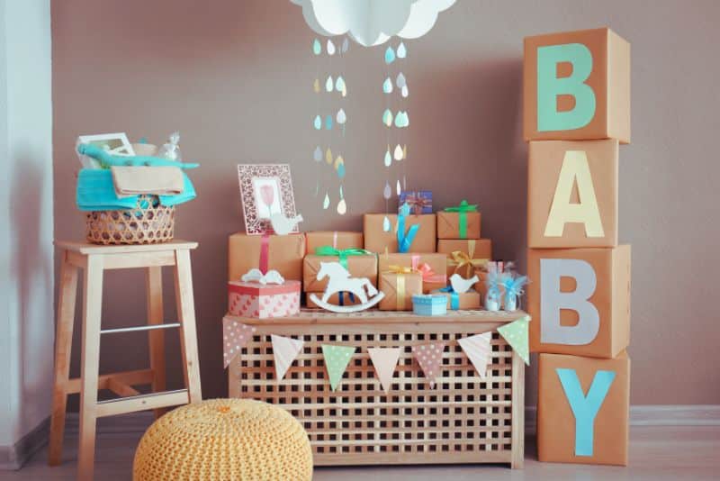 baby shower gifts and decor
