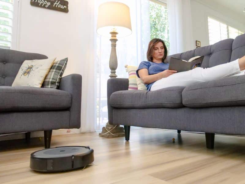 robot vacuum tidying up