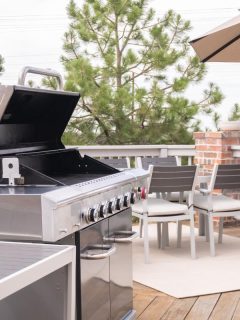 great deck with large grill