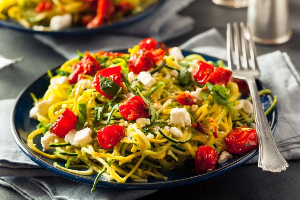 zucchini noodles with roasted peppers