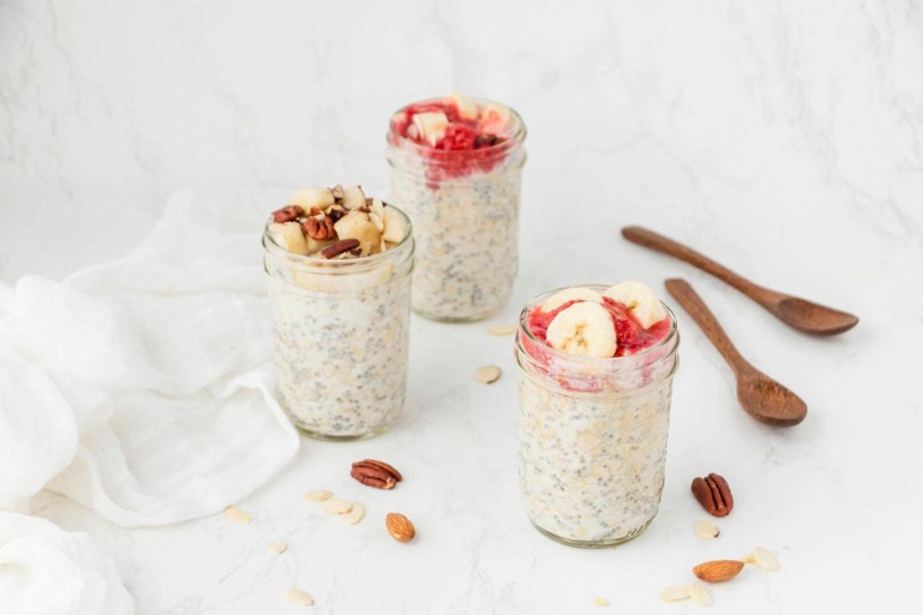 overnight oats in jars