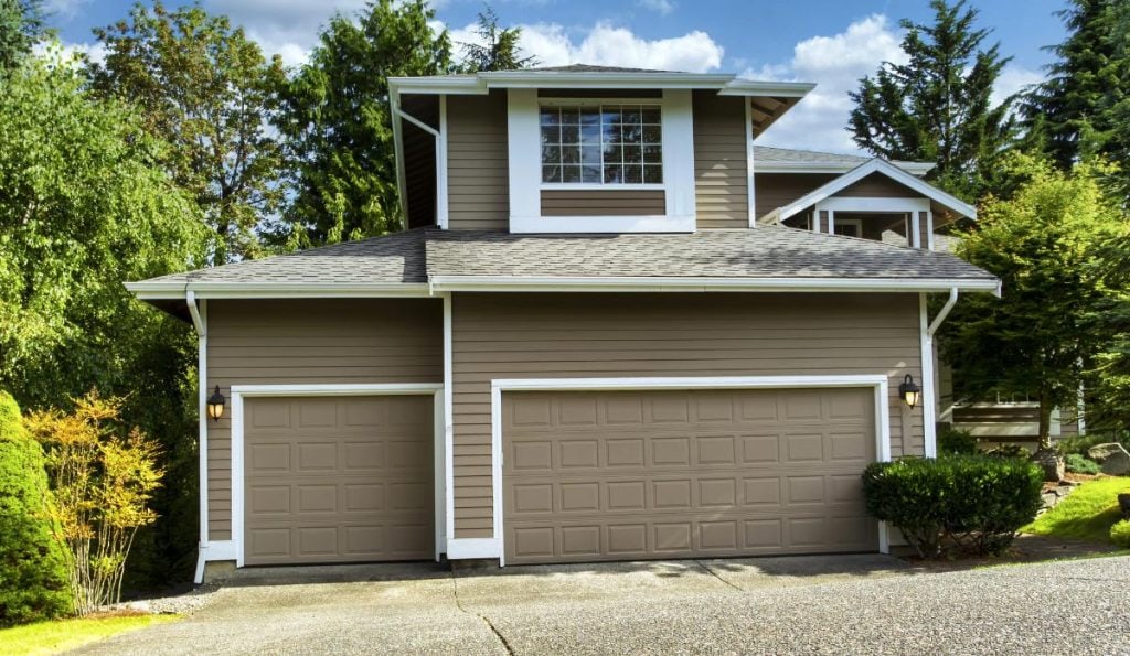 home with multiple garage doors