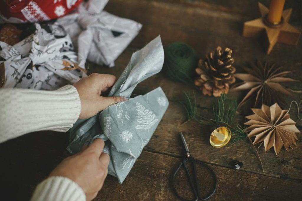 eco friendly christmas wrapping