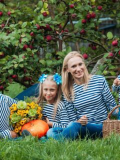 family matching in striped shirts